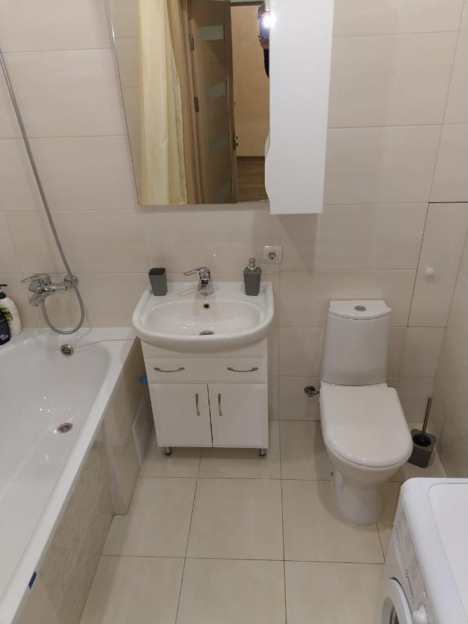 Однокімнатна Квартира В Новобудові По Мельника Ривне Екстериор снимка